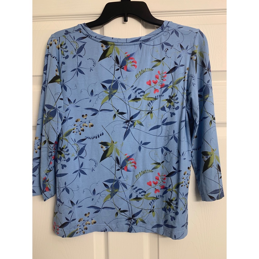 Amber Sun Blue Floral Botanical Print 3/4 Sleeve Knit‎ Top Size M - Picture 3 of 7